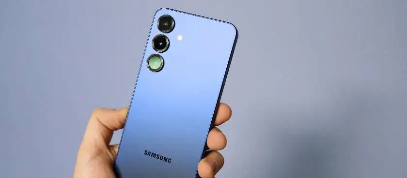 Смартфон Samsung S25 FE